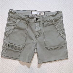 Anthropologie Hei Hei Cut Off Raw Hem Cargo Shorts, Khaki Tan/Green, Size 28